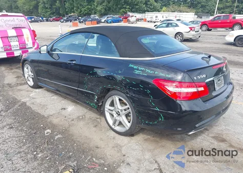 2011 Mercedes-Benz E 550 из США, поврежденный, VIN WDDKK7CF0BF081163